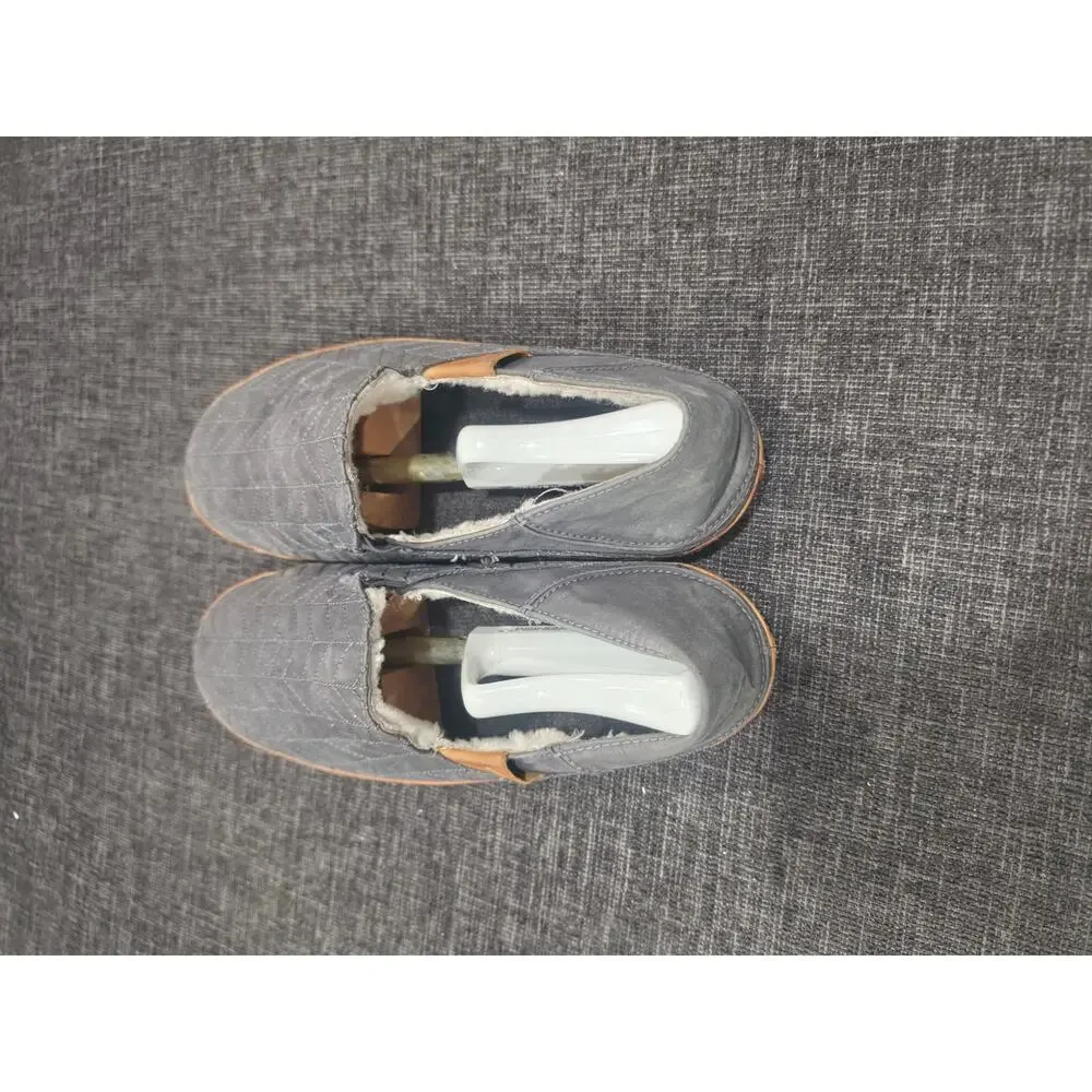 OluKai Hanohano Mens 10 Slippers Waxed Canvas Grey Wool Shearling Slip On 10527